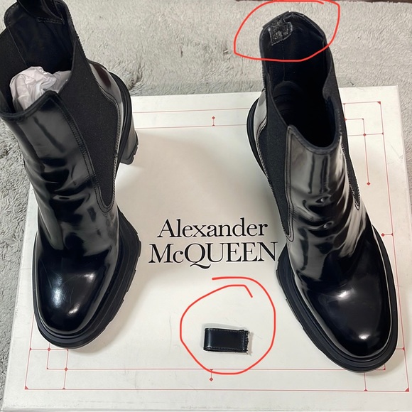 Gently worn Alexander McQueen 678530WHZ84 Woman’s boot Black 38C - Picture 8 of 12
